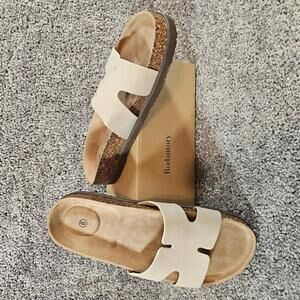Women's beige cork slip/on sandals by Bodantory. Size 9. NIB
